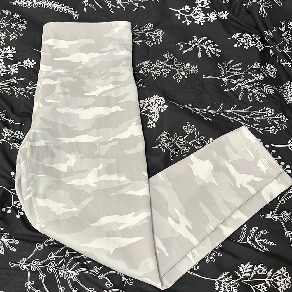 Athleta 7/8 Elation tights